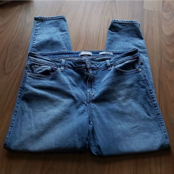 - Guess | Power Curvy Mid Jeans - size XXL - Picture 1 of 6